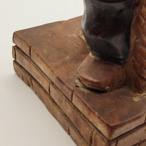 Vintage Handcarved Wood Figurine. Man, with fish and staff? - Picture 6 of 8